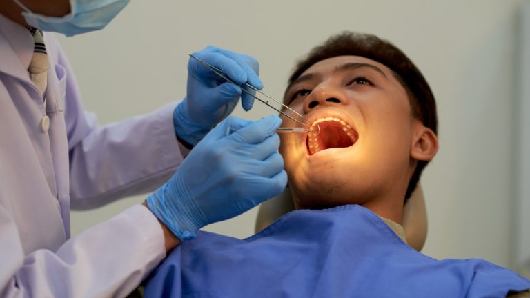 Root Canal vs Tooth Extraction: How to Decide
